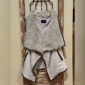 Love Tree Oatmeal Sherpa Vest Cardigan
